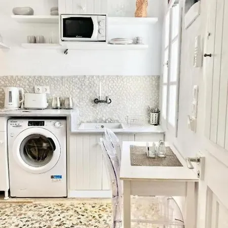 Cabarnus House Nyaraló Párosz