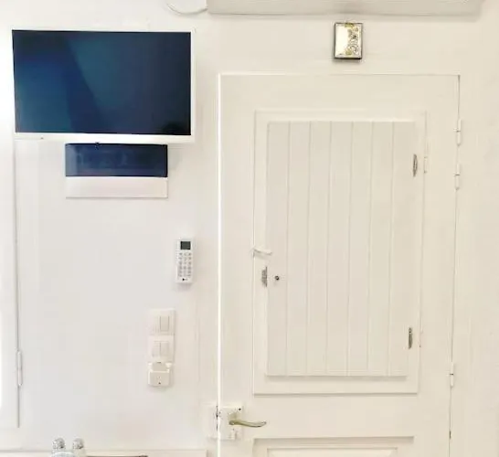 Cabarnus House Holiday home